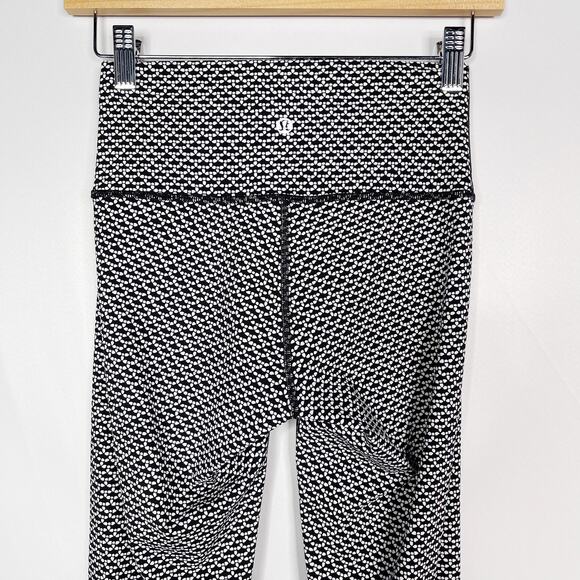 Lululemon Womens 4 Black Wunder Under Hi Rise 7/8 Tight Full On Luxtreme 25" - Picture 6 of 10